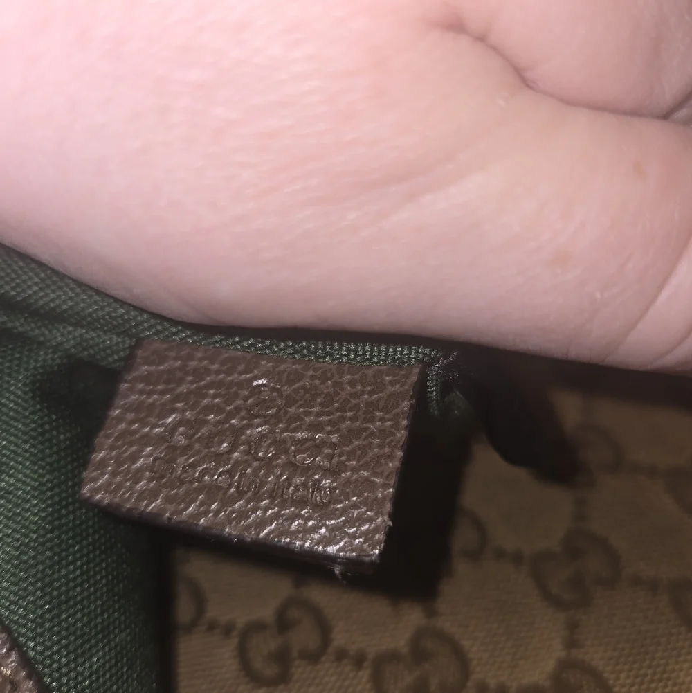 Gucci Giglio Handbag And Pouch - Picture 9 of 13